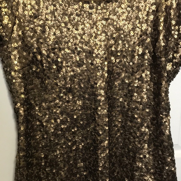 Sparkly sequenced gold top - Picture 3 of 3